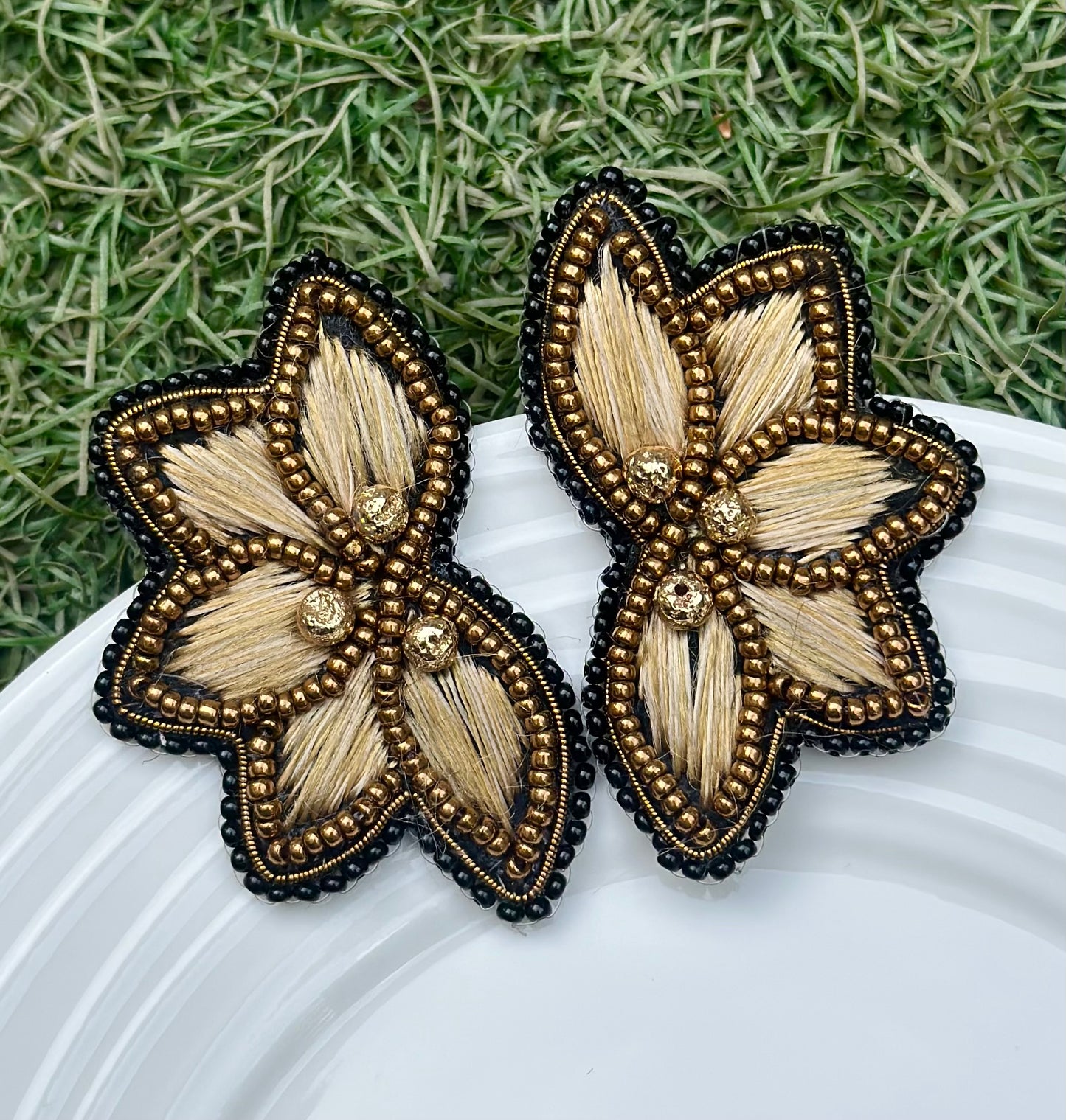 Aro Ricamo flor seda café
