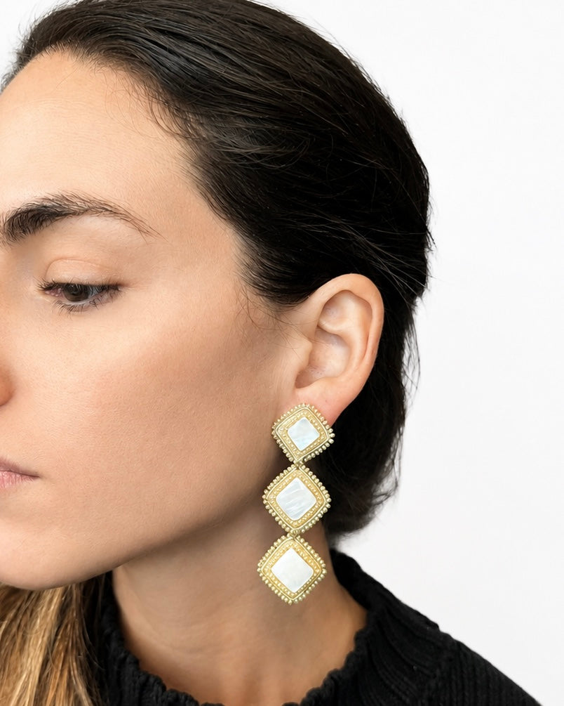 Aro Ricamo maxi concha perla dorado