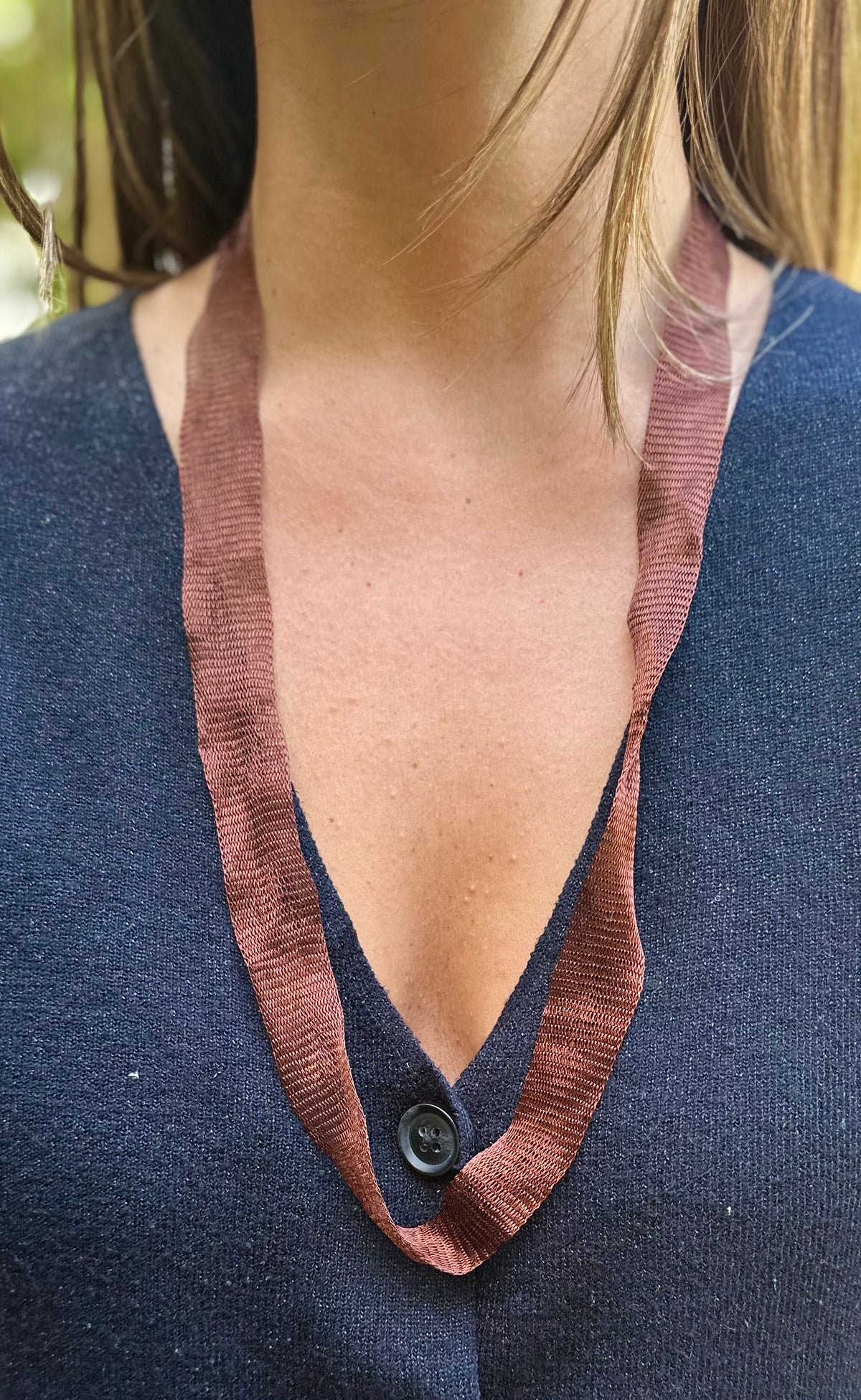 Choker Titanio café