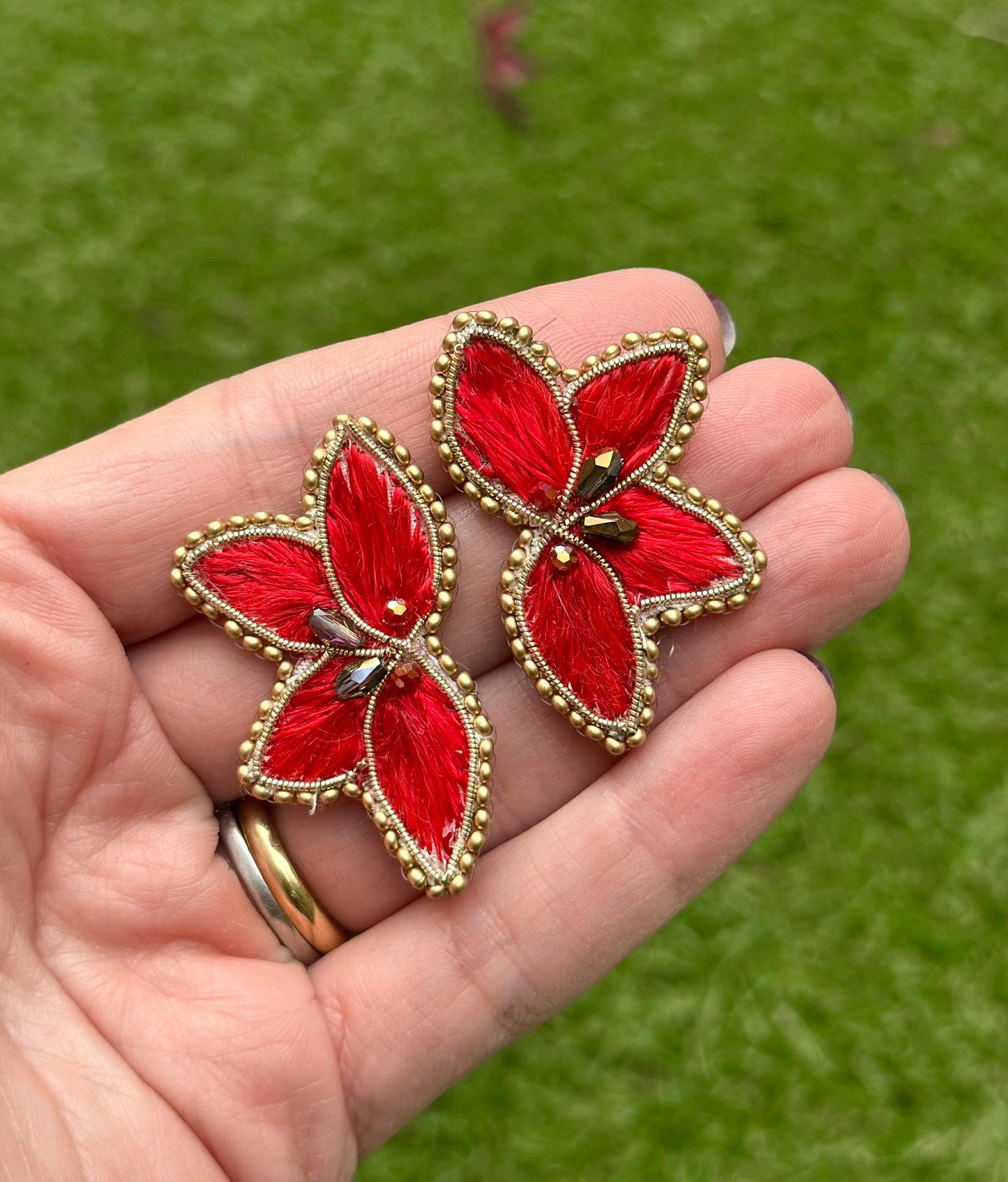 Aro Ricamo flor seda roja 10