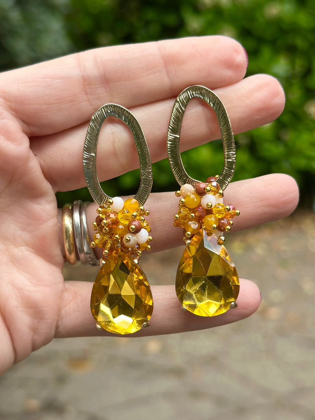 Aro Antonia amarillo