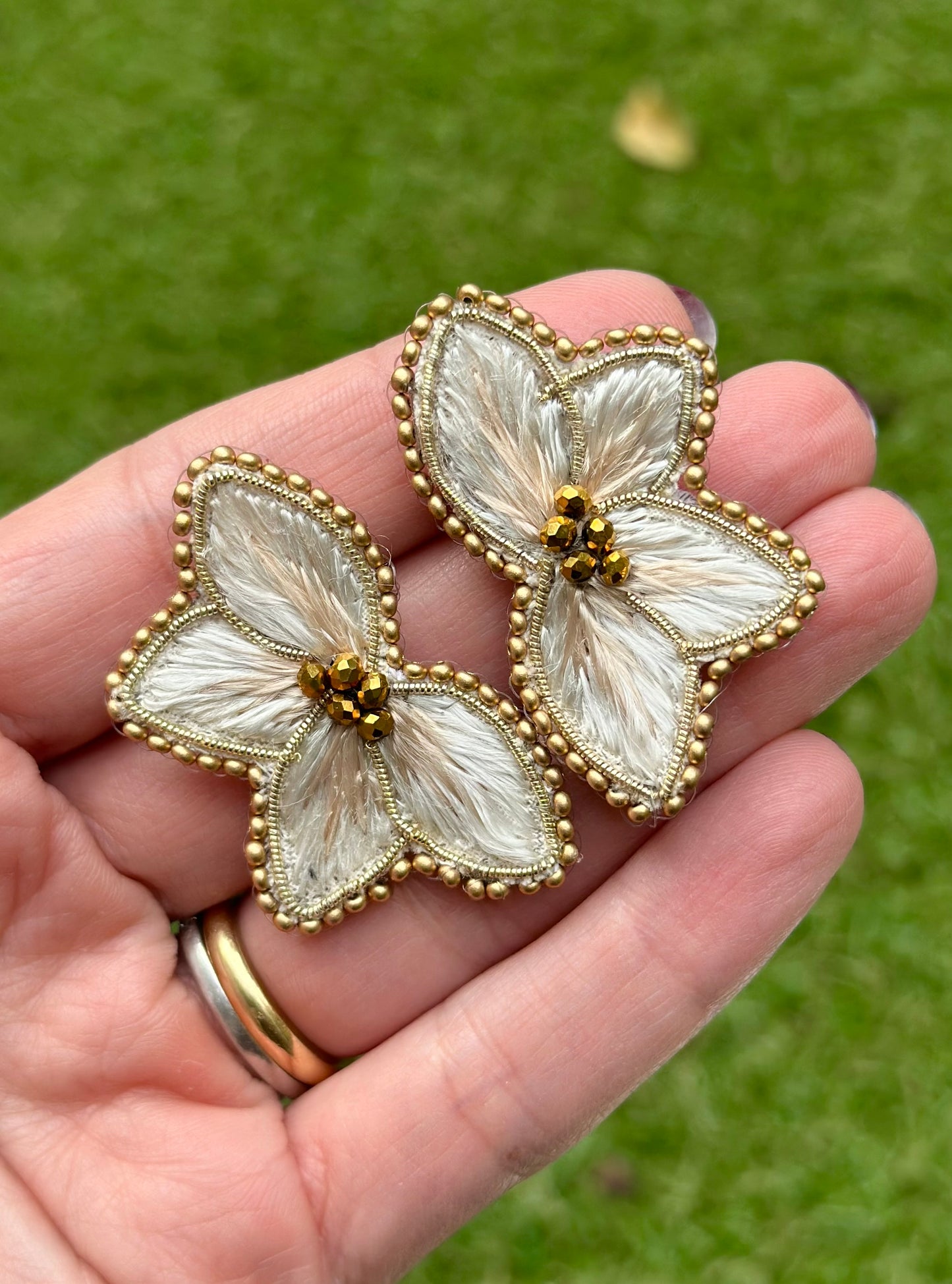 Aro Ricamo flor seda dorado 11